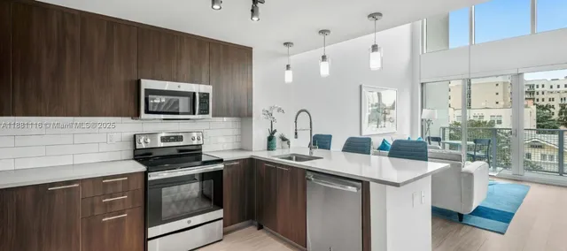 $3,512 | 591 Evernia Street, Unit A6, West Palm Beach, FL 33401