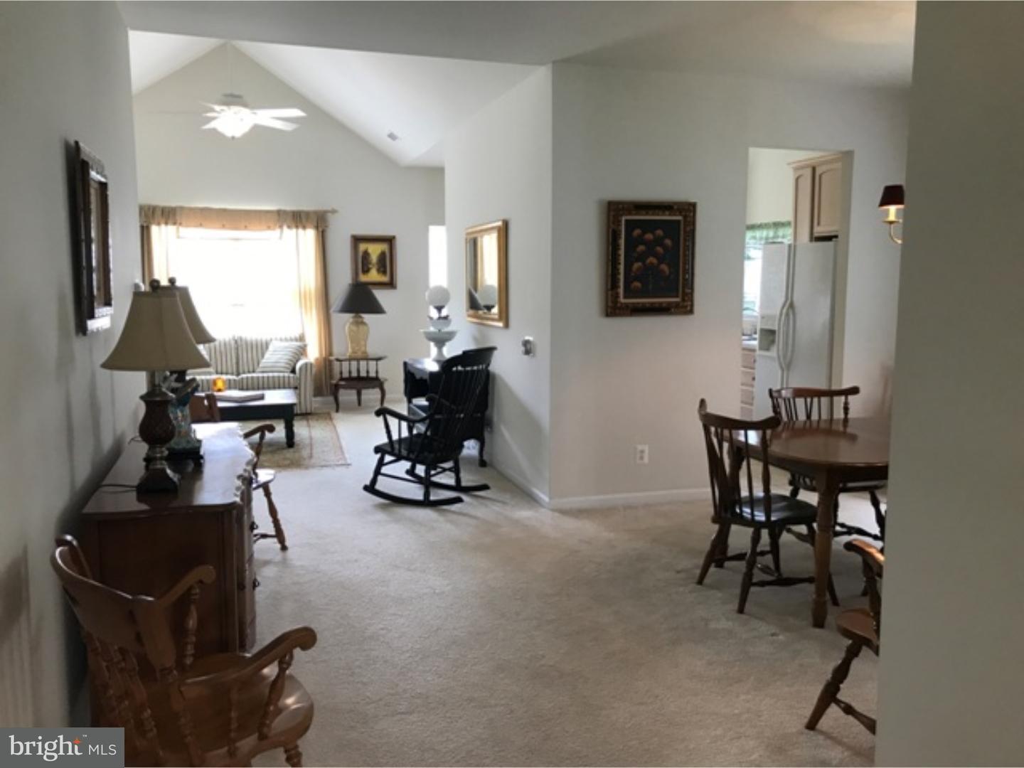 6 McCay Way Delanco, NJ 08075 - Photo 4 of 15 Living Room