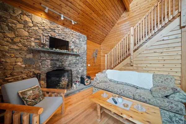 $374,900 | 1958 Highway 212, Smyrna Mills, ME 04780