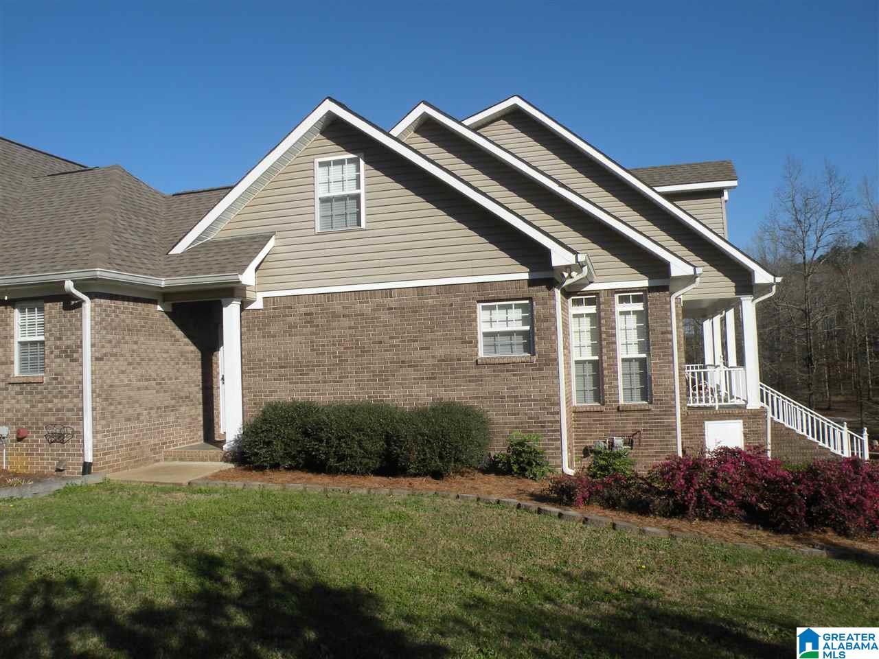 115 Savannah Ridge Sylacauga, AL 35150 - Photo 3 of 34