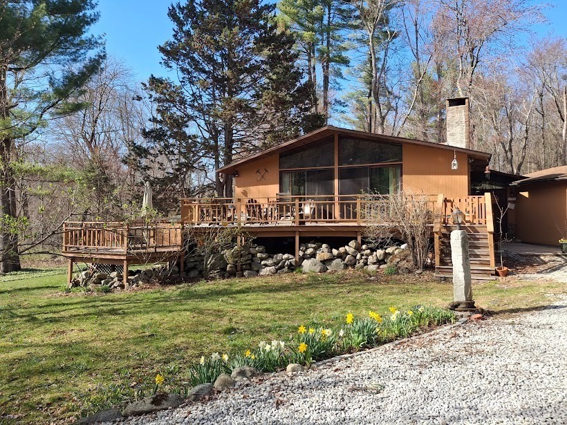 38 Woodside Road Harvard, MA 01451 - Photo 2 of 32