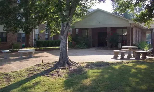 $725 | 705 Northeast 7th Street, McRae-Helena, GA 31037