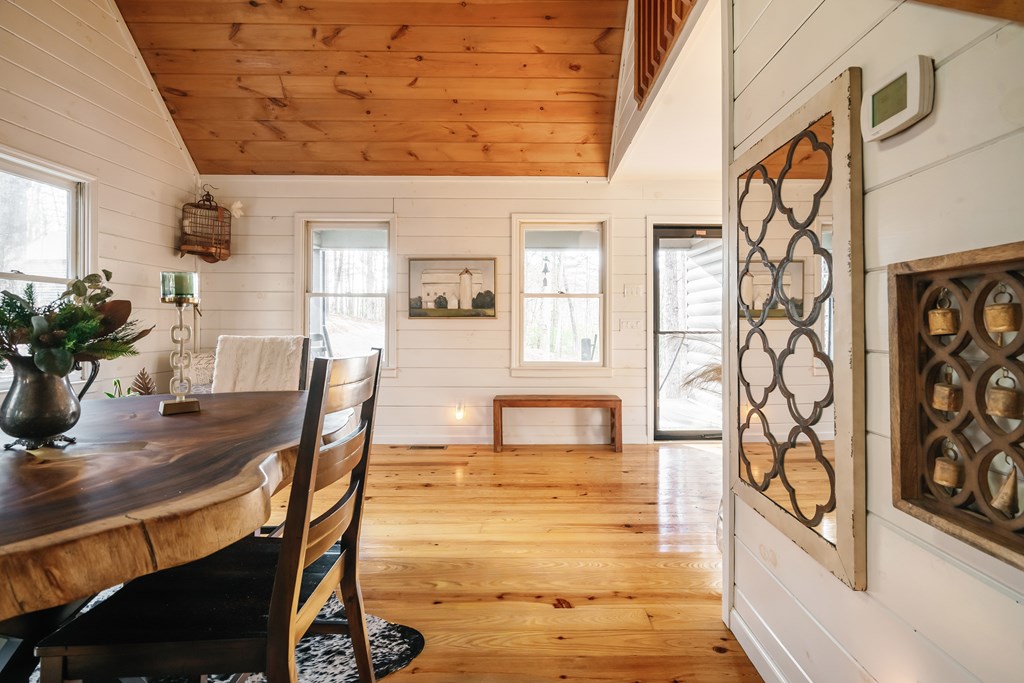 31 Highland Hammock Drive Blue Ridge, GA 30513 - Photo 13 of 67 a dining room with furniture and window