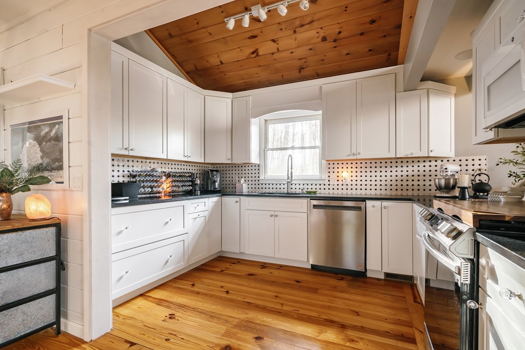 31 Highland Hammock Drive Blue Ridge, GA 30513 - Photo 19 of 67