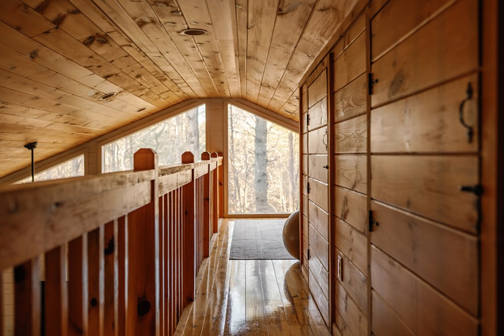 31 Highland Hammock Drive Blue Ridge, GA 30513 - Photo 48 of 67 a view of entryway with a wooden floor