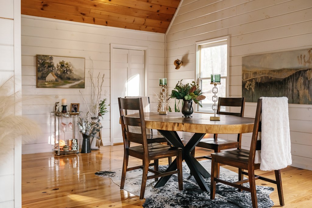 31 Highland Hammock Drive Blue Ridge, GA 30513 - Photo 64 of 67 a dining room with furniture and wooden floor