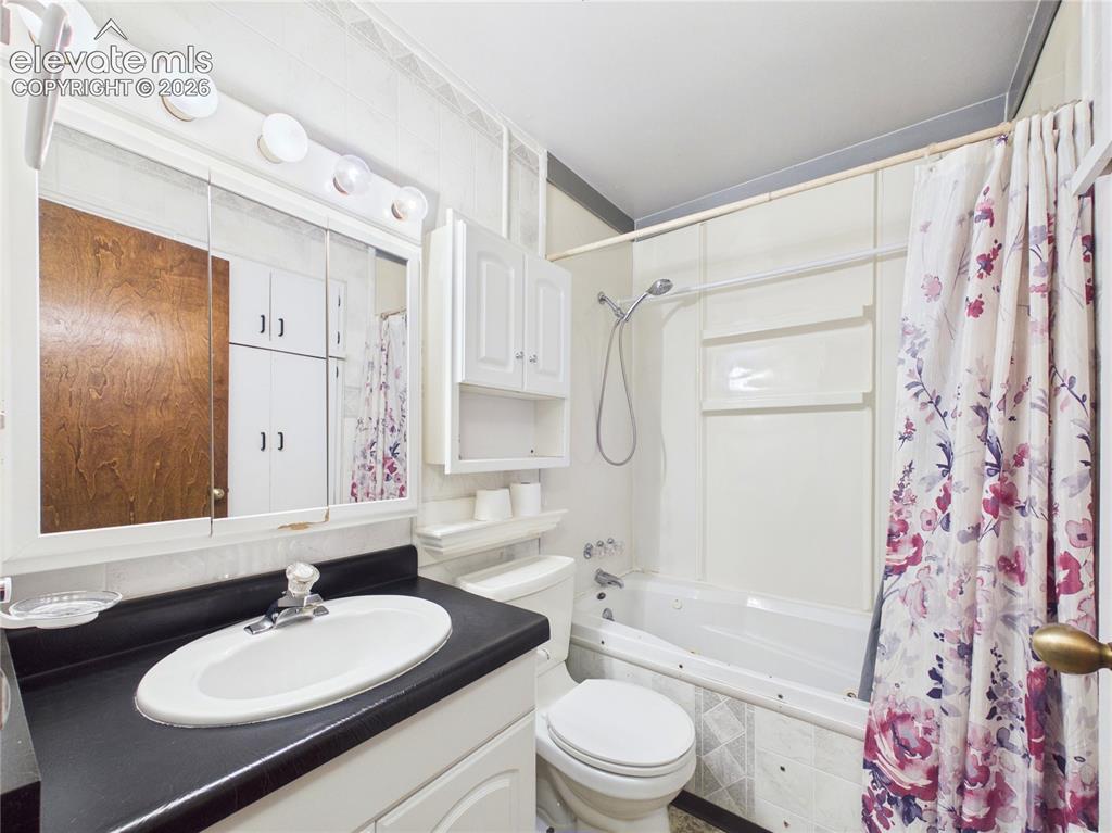 164 Bonnymede Road, Unit E Pueblo, CO 81001 - Photo 20 of 29