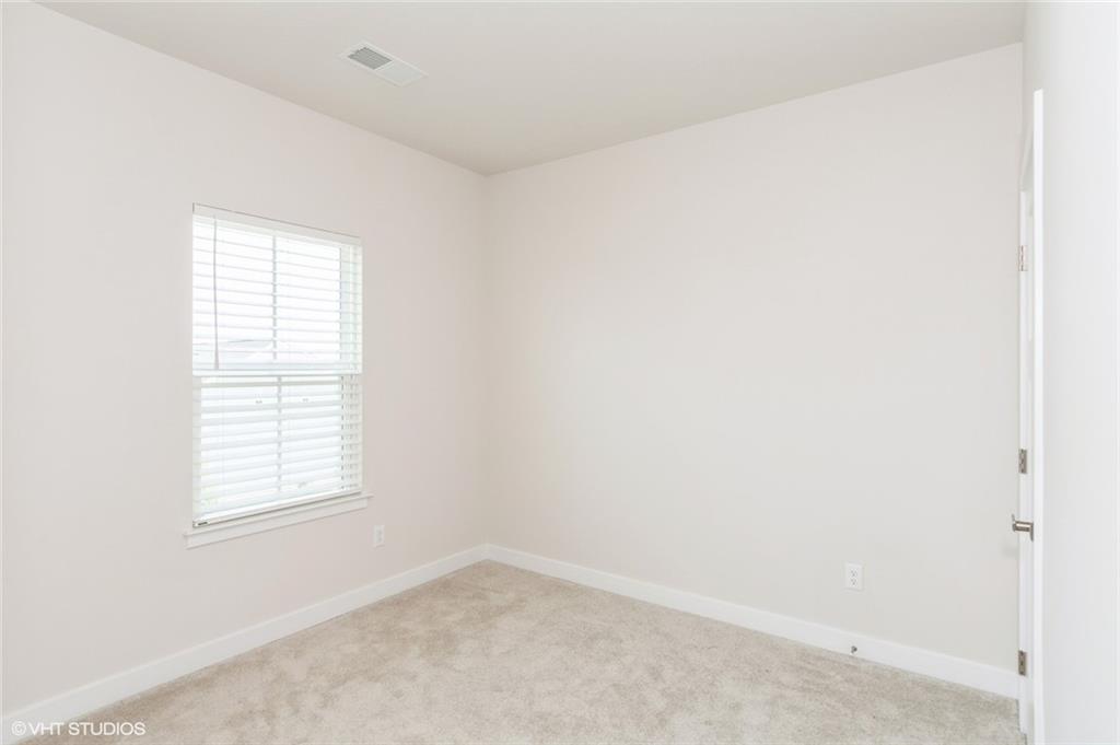 4806 Spruce Road Gibsonia, PA 15044 - Photo 30 of 49 an empty room with windows