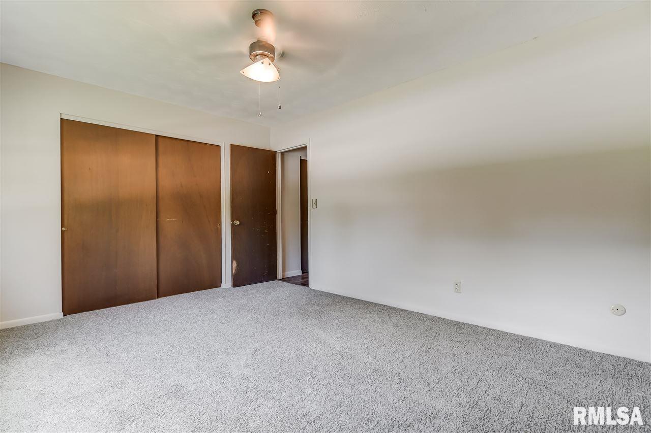4009 Hazelcrest Road Springfield, IL 62703 - Photo 19 of 34