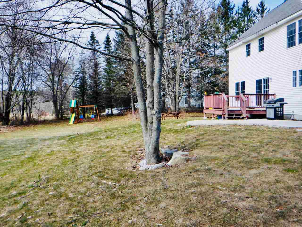573 Hooksett Road Auburn, NH 03032 - Photo 36 of 40