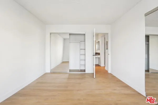 $3,595 | 1352 South Carmelina Avenue, Unit 308, Los Angeles, CA 90025
