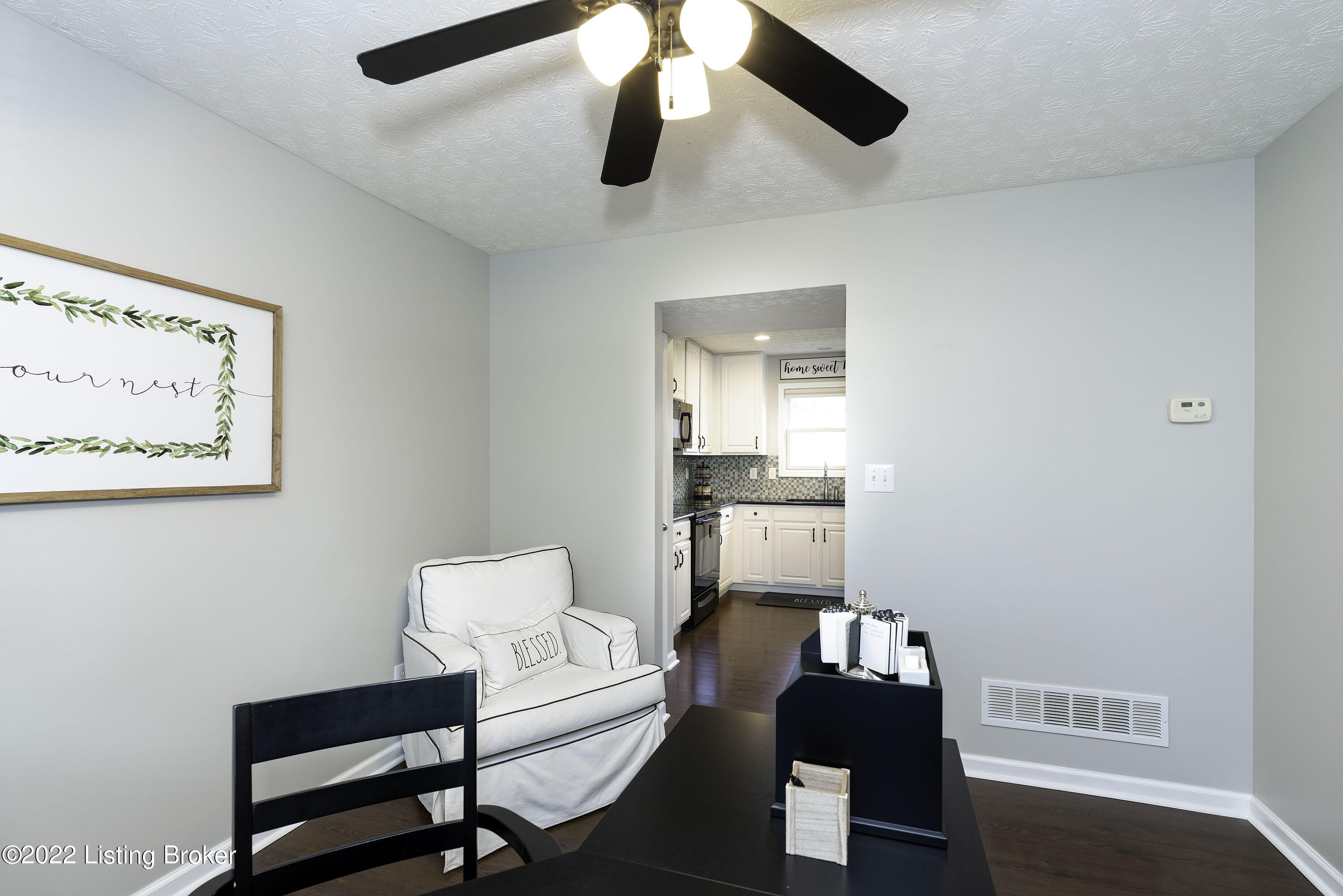 5127 Queens Castle Road Louisville, KY 40229 - Photo 26 of 57 5127CastleQueens 026
