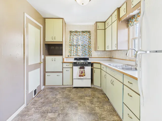 $145,000 | 1112 Kenwood Street, Alexandria, MN 56308