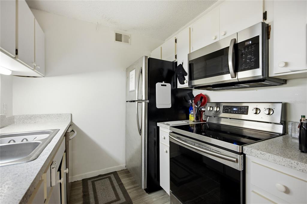 3921 Southwest 34th Street, Unit 1C Gainesville, FL 32608 - Photo 9 of 21