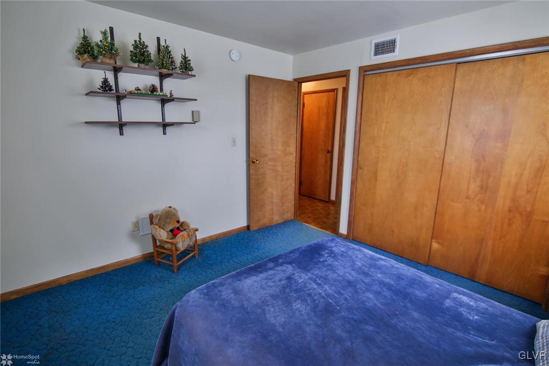 653 East Dell Road Bath, PA 18014 - Photo 20 of 35 a view of room with toys and wooden floor