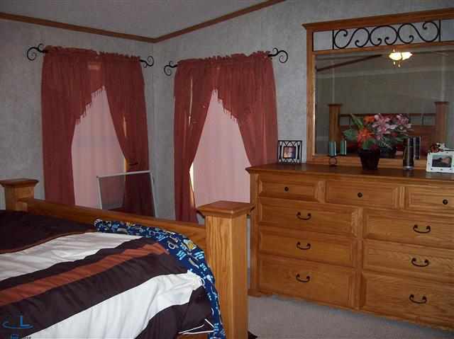 5173 Hessen Road Casco, MI 48064 - Photo 8 of 13 31135398-7.JPG