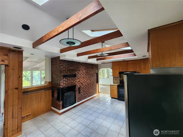 $3,500 | 8775 Battle Point Drive Northeast, Bainbridge Island, WA 98110