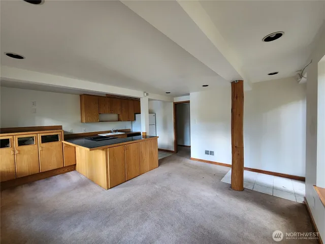 $4,500 | 8775 Battle Point Drive Northeast, Bainbridge Island, WA 98110