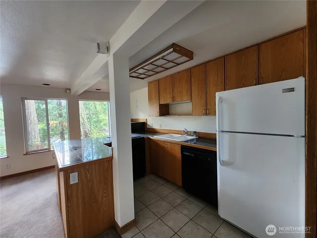 $4,500 | 8775 Battle Point Drive Northeast, Bainbridge Island, WA 98110