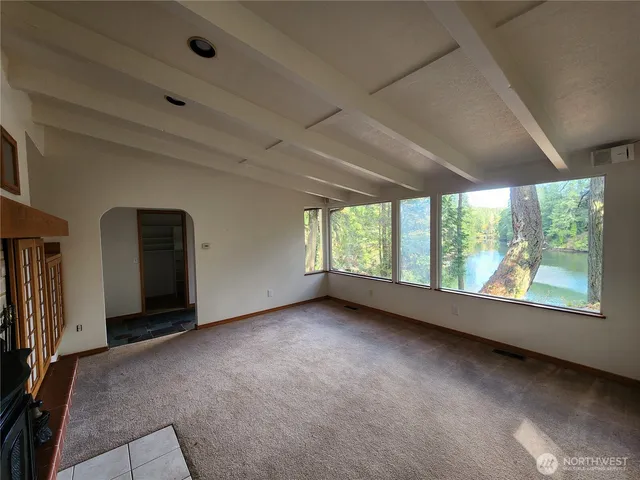 $4,500 | 8775 Battle Point Drive Northeast, Bainbridge Island, WA 98110