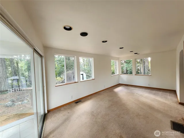 $4,500 | 8775 Battle Point Drive Northeast, Bainbridge Island, WA 98110