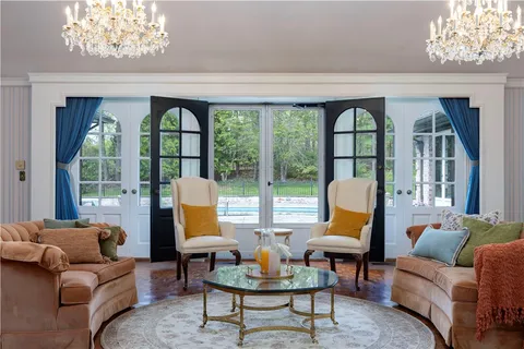 $1,699,999 | 136 White Birch Circle, Scituate, RI 02831