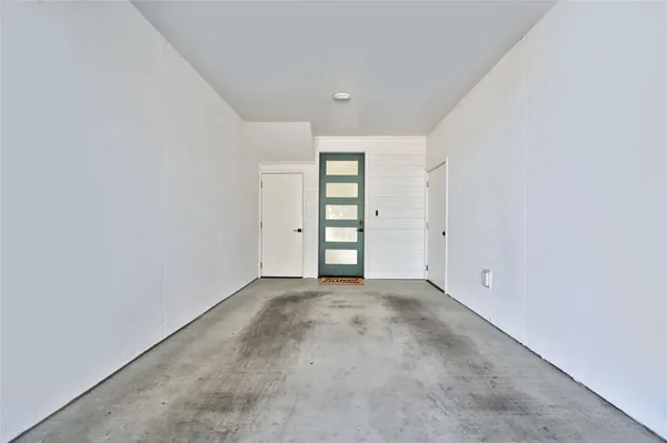 $4,300 | 2804 South 1st Street, Unit 2106, Austin, TX 78704