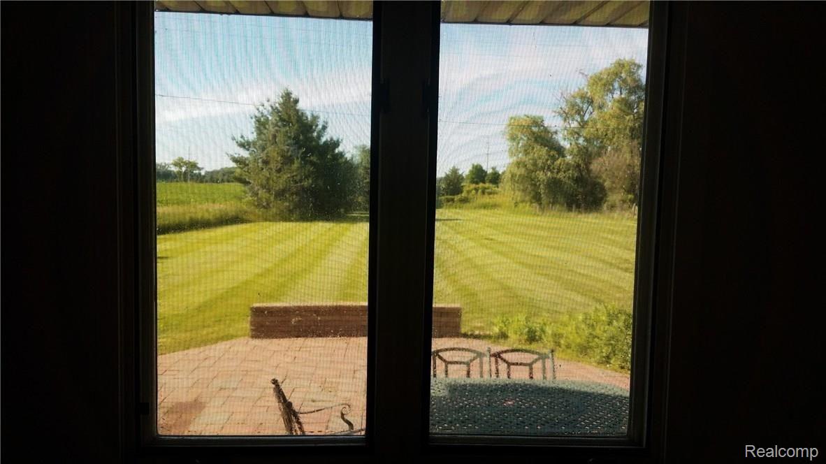4614 Emmons Road Howell, MI 48855 - Photo 15 of 19 20180625_181756_resized.jpg