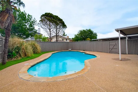 $405,000 | 5718 Willowbrook Drive, Rowlett, TX 75088