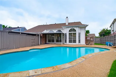 $405,000 | 5718 Willowbrook Drive, Rowlett, TX 75088