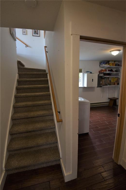 423 Big Elk Road Dillon, CO 80435 - Photo 23 of 35 a view of entryway and hall with wooden floor