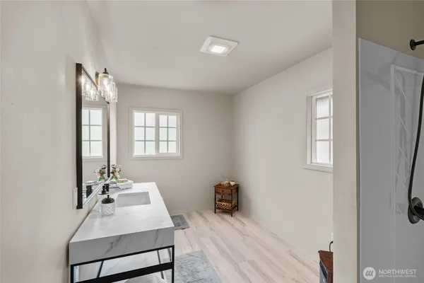 $2,258,900 | 4680 SR 6, Chehalis, WA 98532