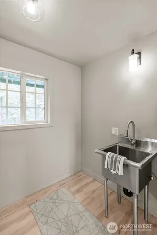 $2,258,900 | 4680 SR 6, Chehalis, WA 98532