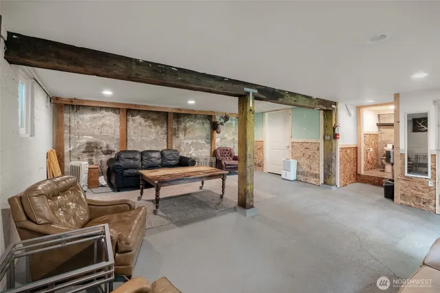 $2,258,900 | 4680 SR 6, Chehalis, WA 98532