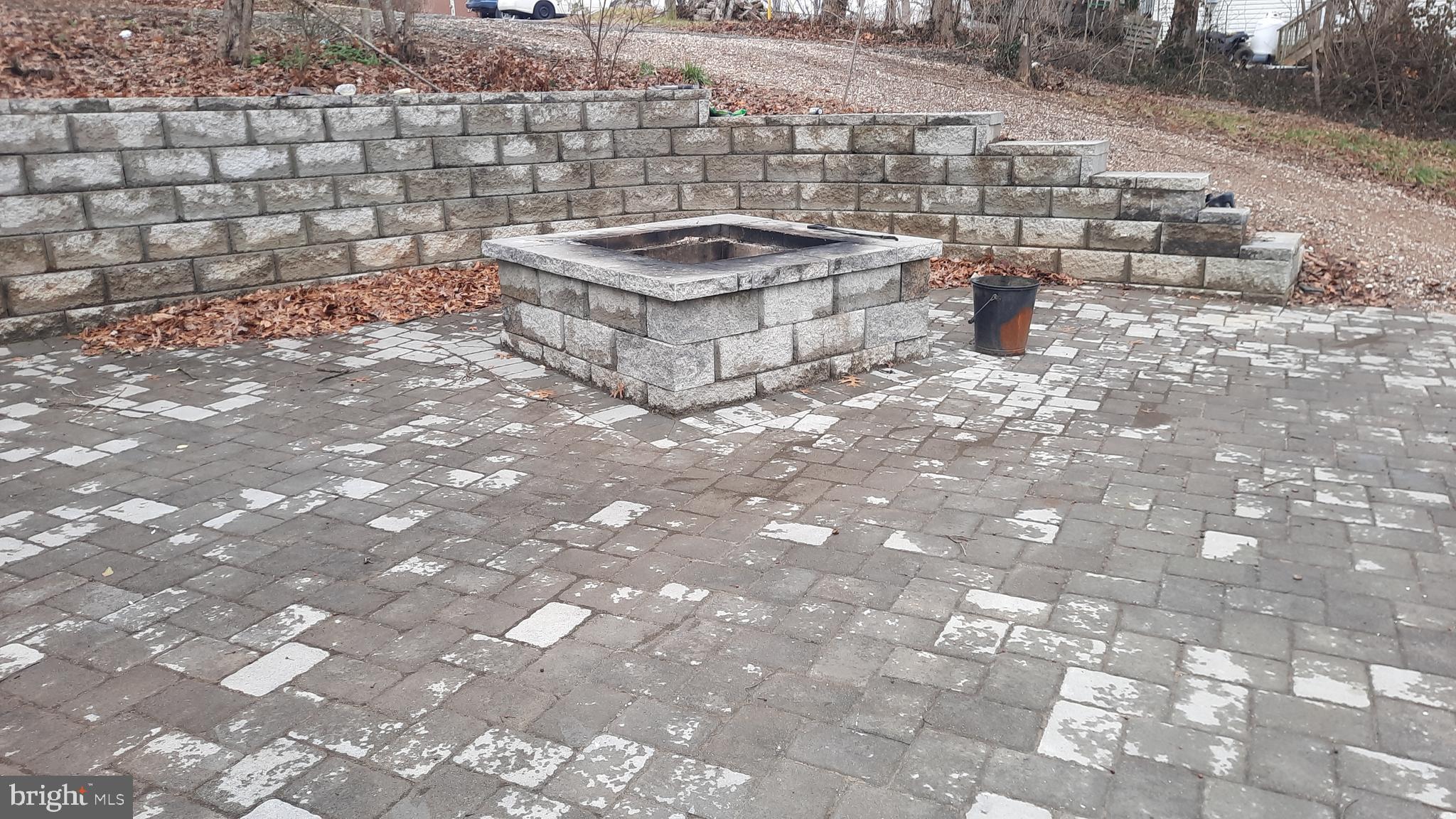 373 Bowman Road Front Royal, VA 22630 - Photo 4 of 28 a view of a outdoor space