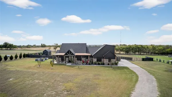 $859,000 | 6810 Hunnington Drive, Sanger, TX 76266