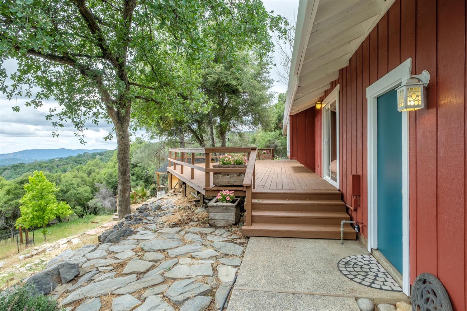 40674 Jean Road West Oakhurst, CA 93644 - Photo 23 of 47