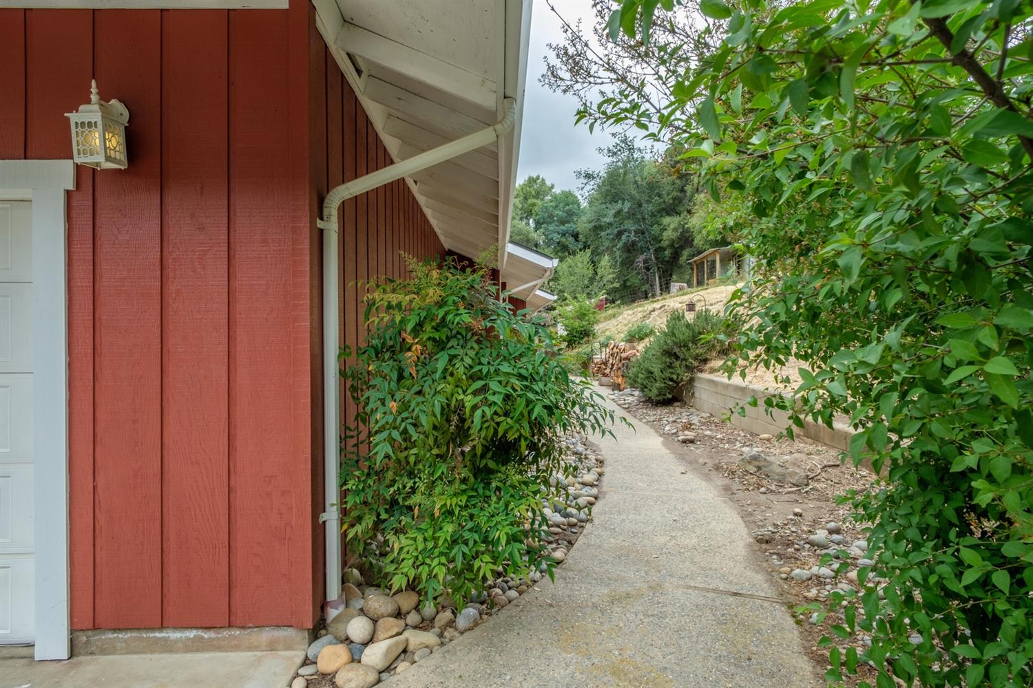40674 Jean Road West Oakhurst, CA 93644 - Photo 6 of 47