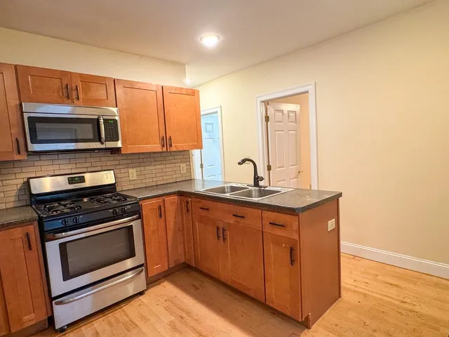 $529,500 | 410 St Paul Street, Burlington, VT 05401