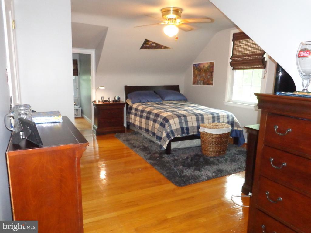 504 Overcrest Road Towson, MD 21286 - Photo 15 of 27 Bedroom #4 another view