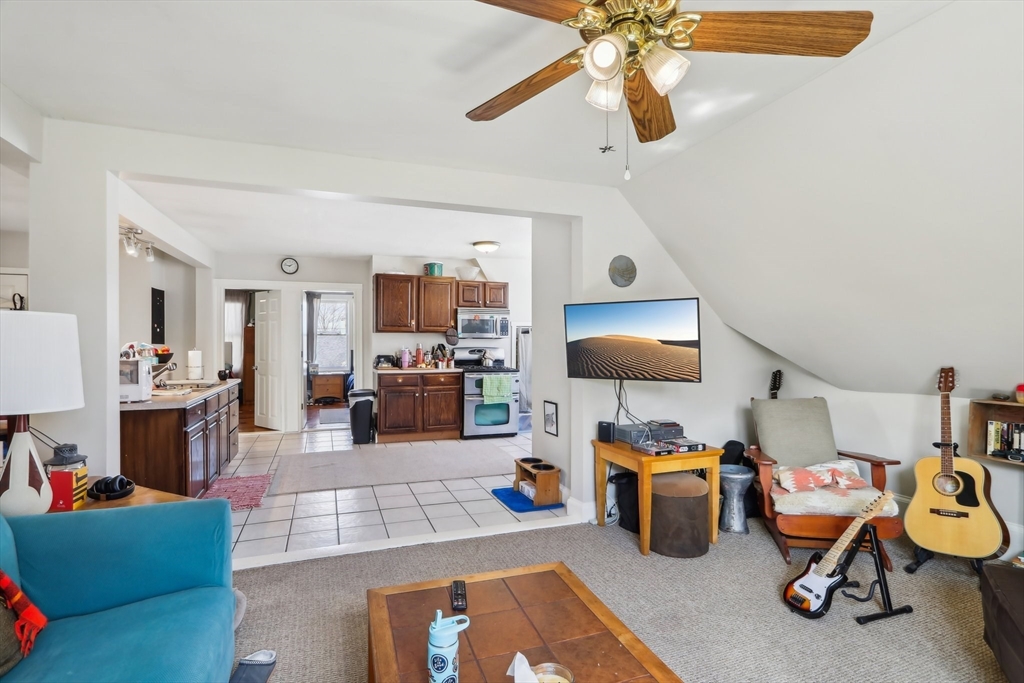 686 Brook Street Clinton, MA 01510 - Photo 29 of 39 Gallery Image 29