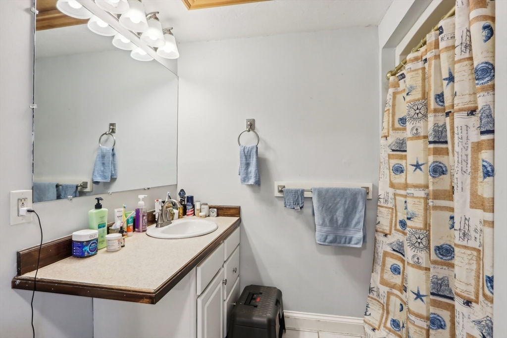 686 Brook Street Clinton, MA 01510 - Photo 33 of 39 Gallery Image 33