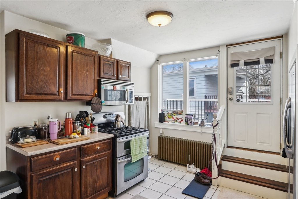 686 Brook Street Clinton, MA 01510 - Photo 34 of 39 Gallery Image 34