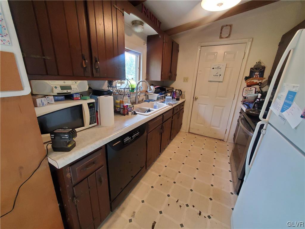 2603 Spring Street Coplay, PA 18037 - Photo 7 of 20 Gallery Image 7
