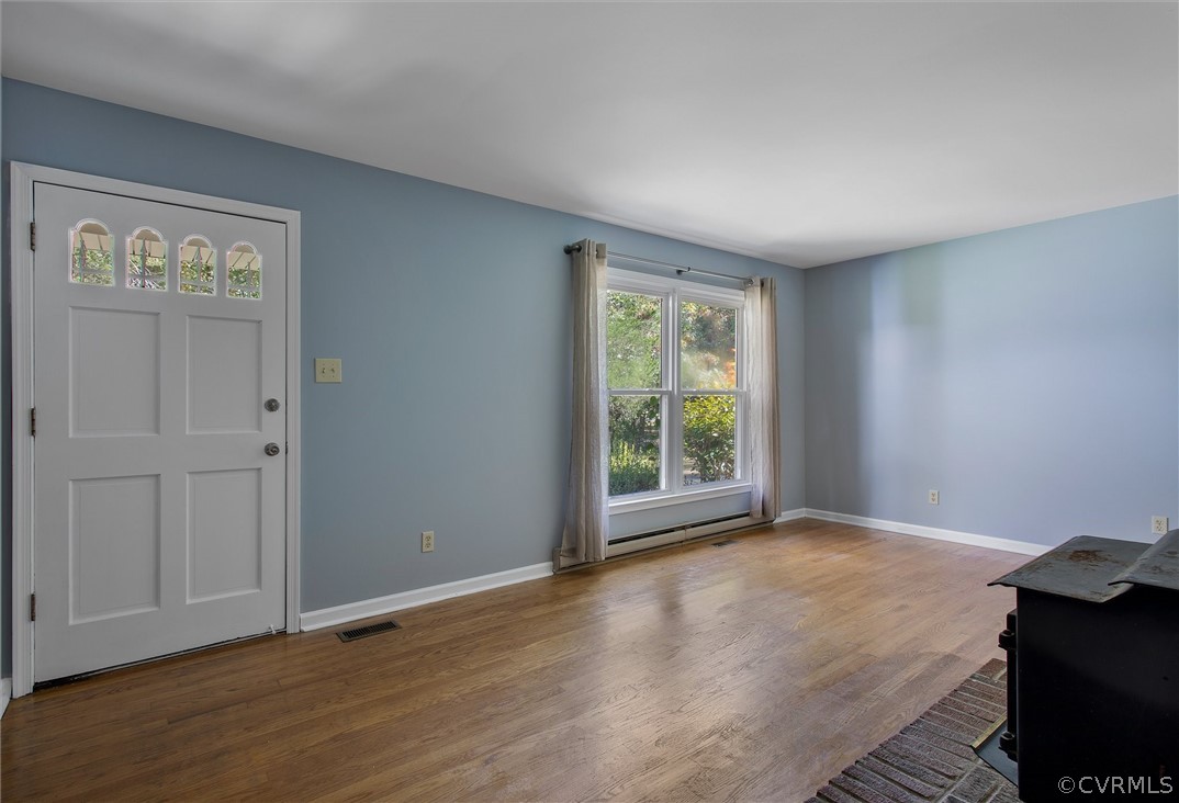 4287 Three Bridge Road Powhatan, VA 23139 - Photo 4 of 27 Gallery Image 4