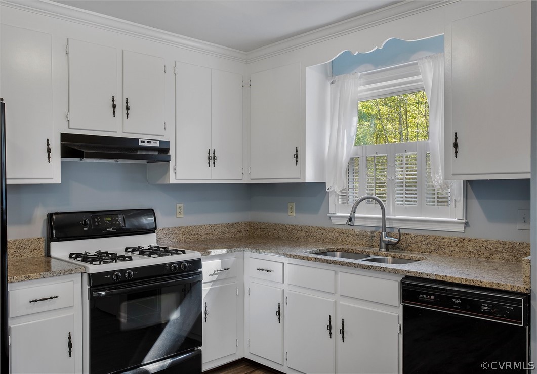 4287 Three Bridge Road Powhatan, VA 23139 - Photo 9 of 27 Gallery Image 9