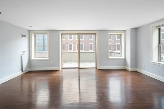 $3,700 | 116 Rantoul Street, Unit 109, Beverly, MA 01915