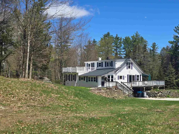 $565,000 | 3148 Route 11 Londonderry Vt 05148, Londonderry, VT 05148