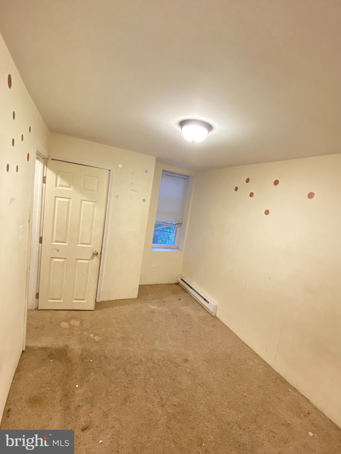 5141 Reno Street Philadelphia, PA 19139 - Photo 12 of 20 2ND RM CLOSET/ WINDOW