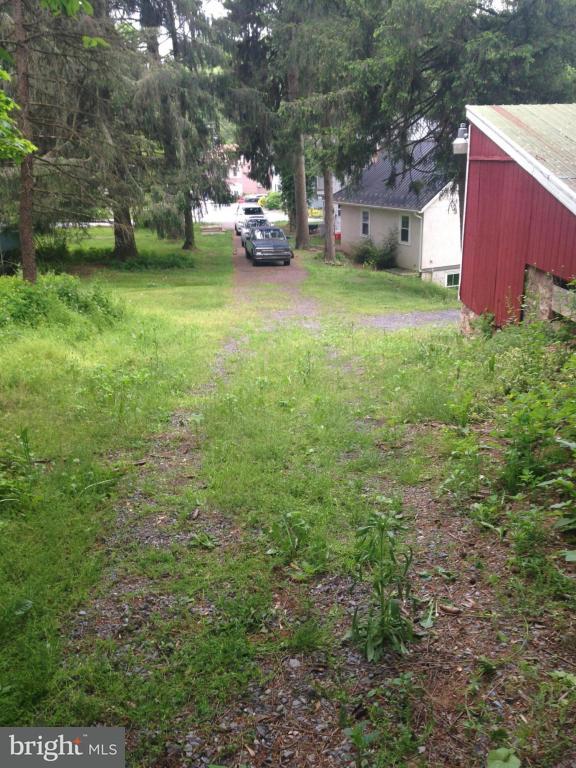 595 Hopeland Road Stevens, PA 17578 - Photo 2 of 3